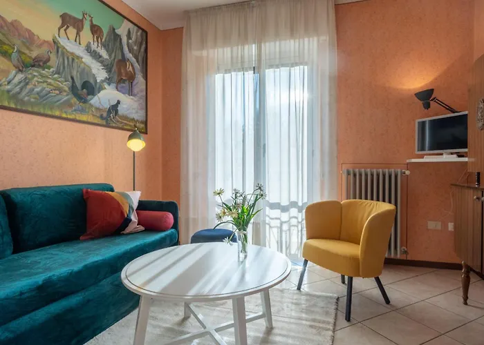 Garden - Residence In The Center Of Barzio