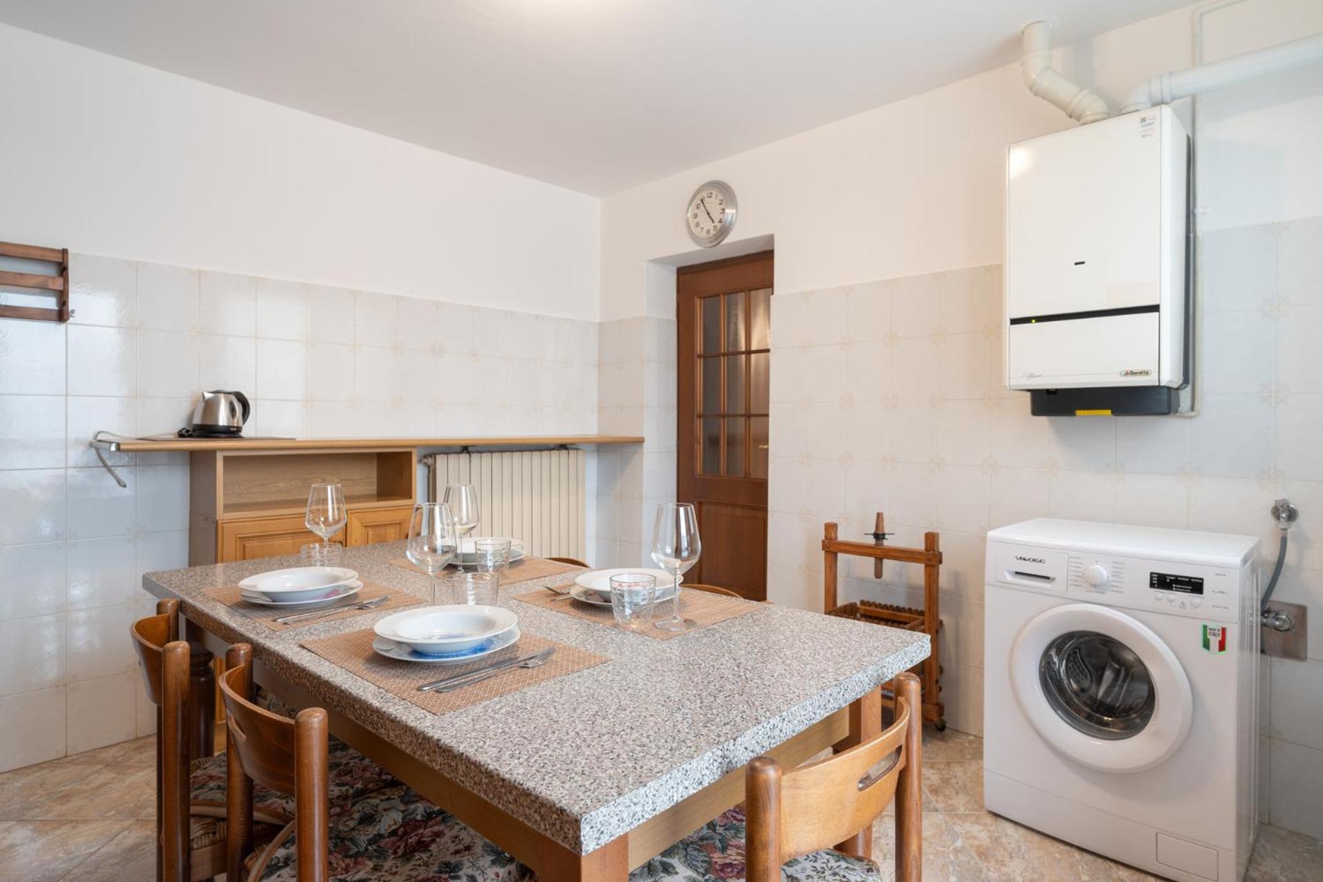 Garden - In The Center Of Apartment Barzio